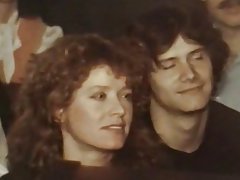 Greannmhar oíche ag an amharclann salach