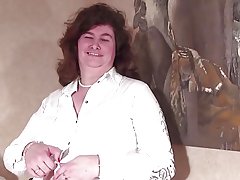 Mór sean granny le hairy vagina